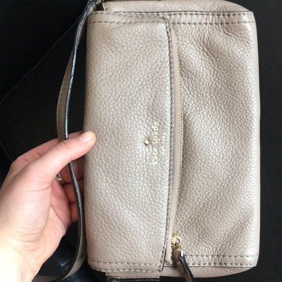 Kate Spade Tan Crossbody - Picture 1 of 4